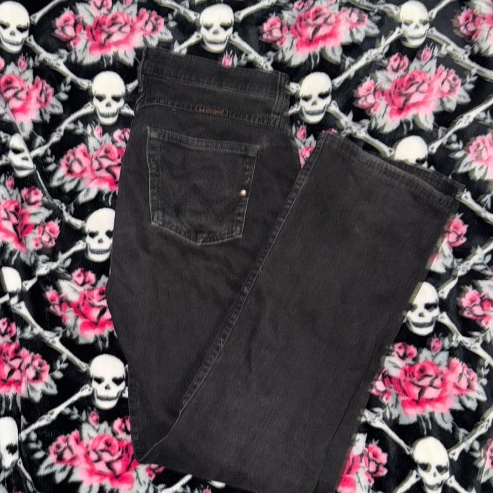 Black Q-Baby Wrangler Women’s Jeans